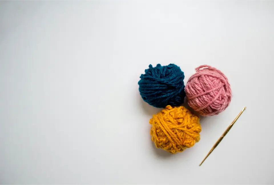 3 yarn balls