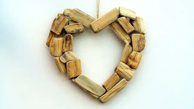 heart made of wood